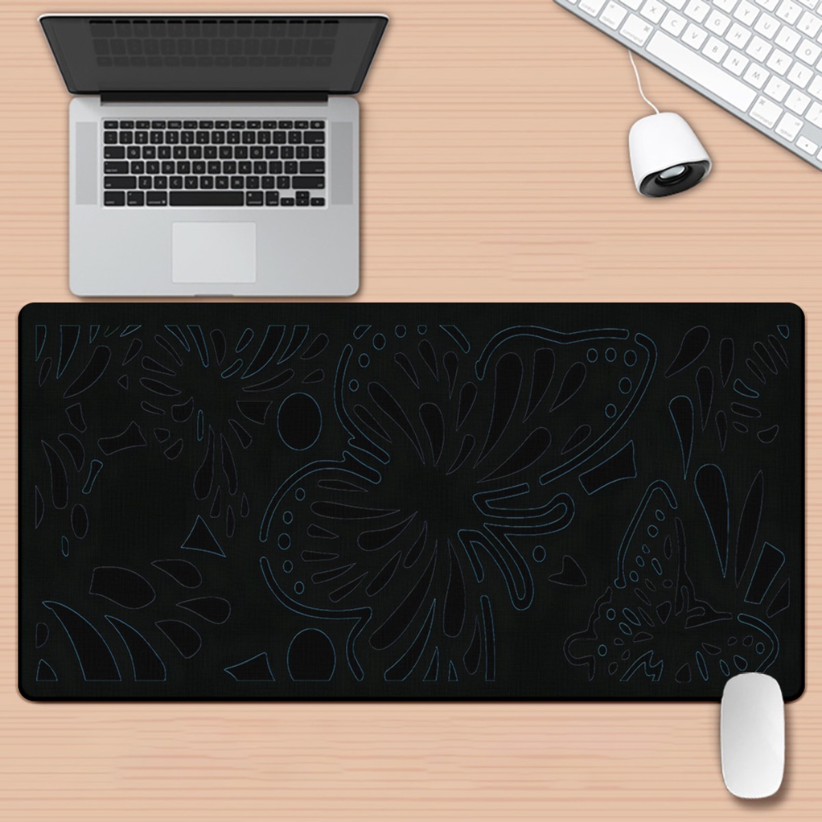 Gaming Keyboard Brand - Mousepad XXL Multifuncional de Ferro Preto